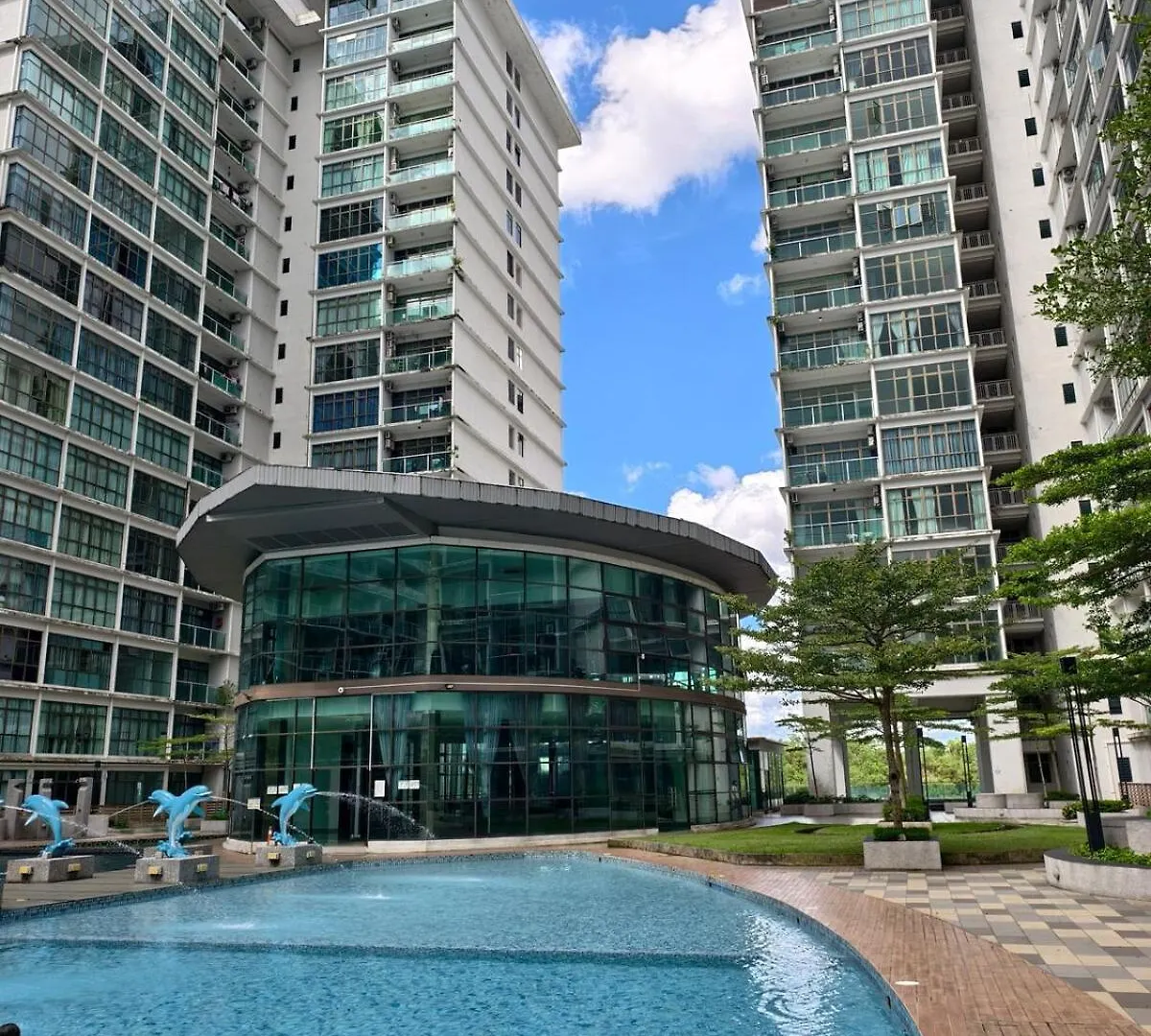 32 - Arty & Peaceful De Suite At Mount Austin, Jb Malaysia
